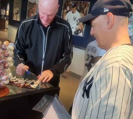New York Yankees Legends Autograph Show with Hall of Fame Signings